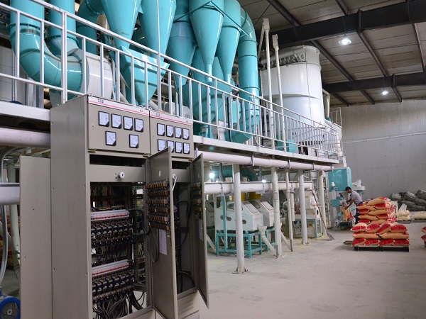 <a href=http://m.cksalon.com/product/ target=_blank class=infotextkey>玉米深加工設備</a>