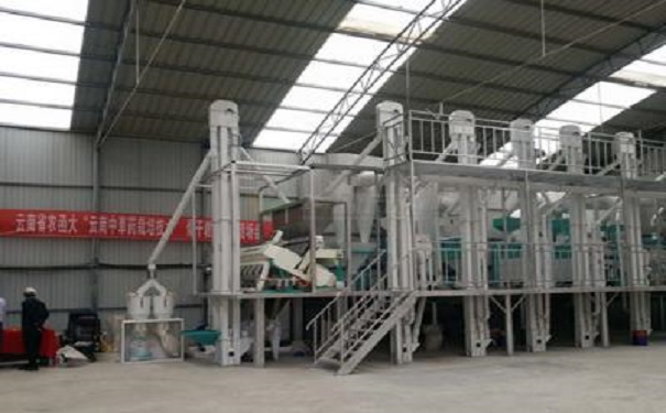 <a href=http://m.cksalon.com/product/6/ target=_blank class=infotextkey>玉米加工設備</a>